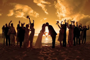 beach-wedding-sunset-ideas-cwosfch9